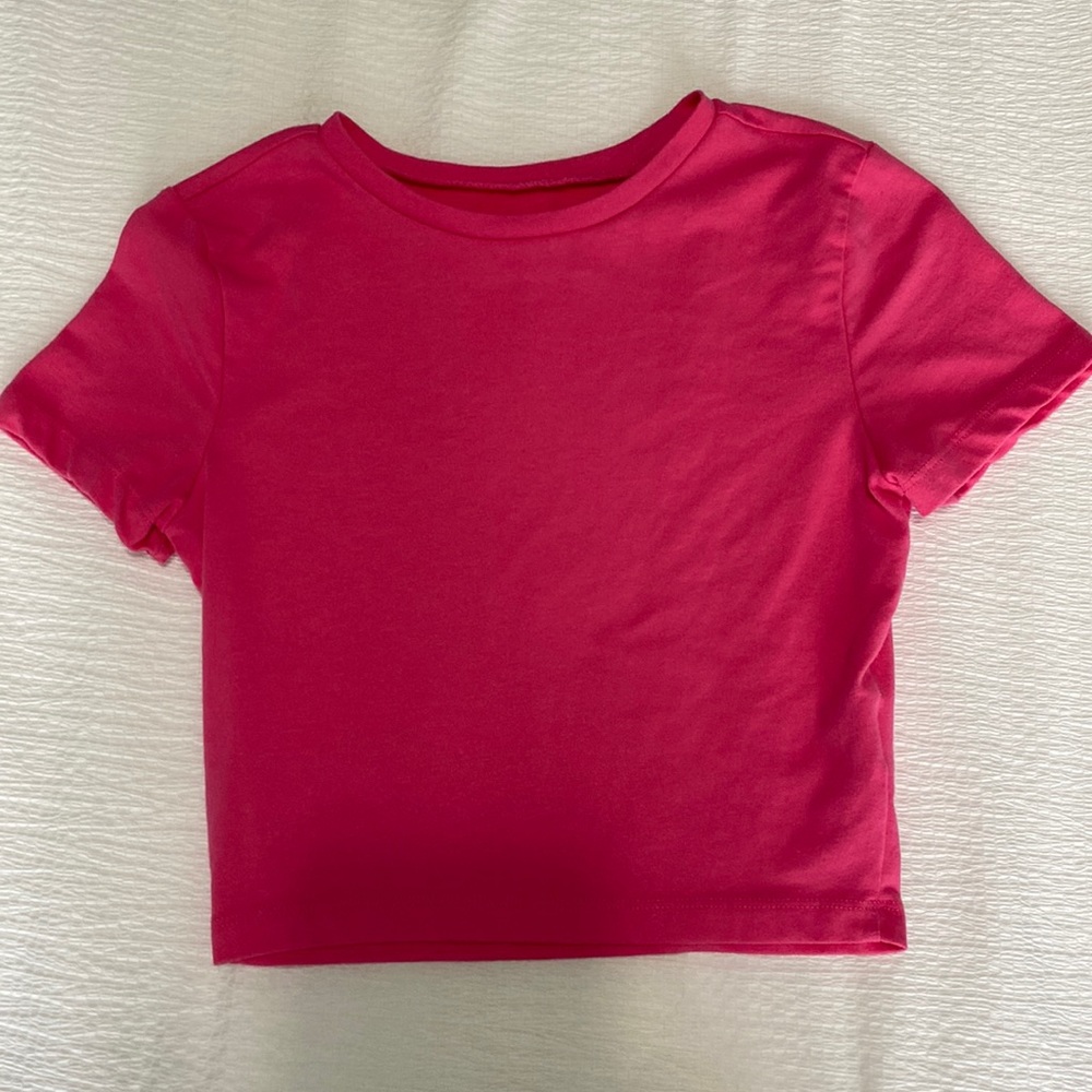 Women’s Hot pink top